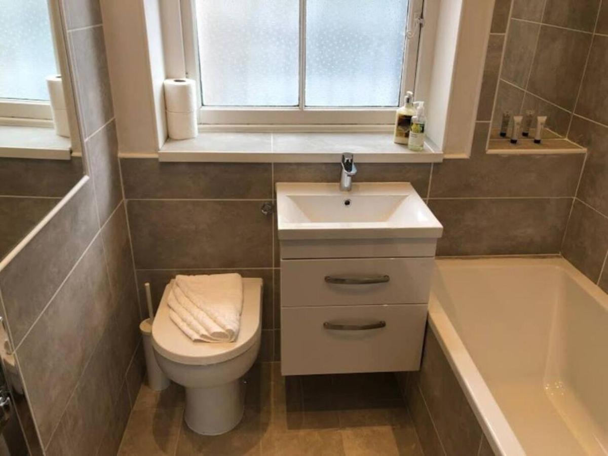 Beautiful Scandi-Inspired One Bed In Stockbridge Единбург Екстериор снимка